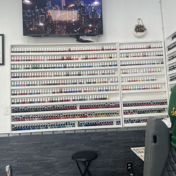 Seven Nails - Nail Salons Near Me - Philadelphia, Pennsylvania