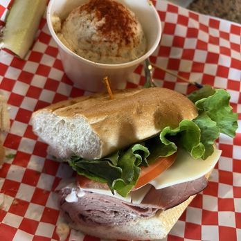 Tony's Bar & Deli - Roast beef sandwich that I changed the bread and cheese on, no issues doing that!! - Delis Near Me - Placentia, California