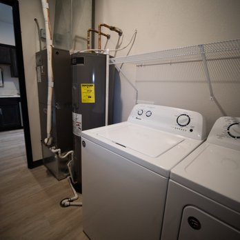 316 Madison - Laundry Room - Apartments Near Me - Iowa City, Iowa 316 Madison - Laundry Room - Apartments Near Me - Iowa City, Iowa