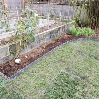 Chargin Construction - Curved edging and corner detail - Excavation Services Near Me Chargin Construction - Curved edging and corner detail - Excavation Services Near Me