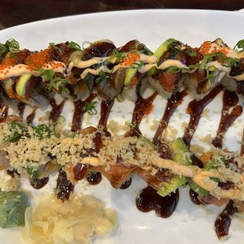 Ginza Sushi - Spicy Dragon Roll and Crazy Mango Roll - Sushi Bars Near Me - San Jose, California Ginza Sushi - Spicy Dragon Roll and Crazy Mango Roll - Sushi Bars Near Me - San Jose, California
