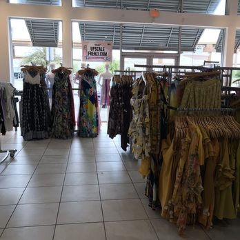 Upscale For Less - Women's Clothing Near Me - Dallas, Texas