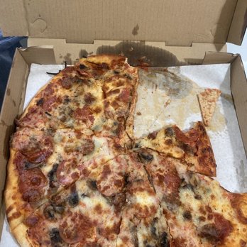 Fat Tomato Pizza - Pizza Near Me - Long Beach, California