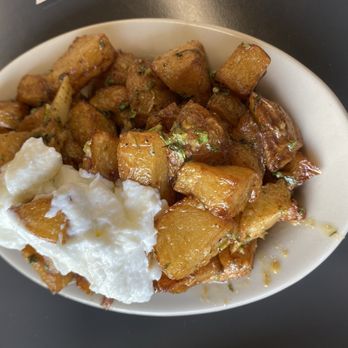 Ottawa Shawarma Palace - Garlic roasted potatoes - Fast Food Near Me - Ottawa, Ontario Ottawa Shawarma Palace - Garlic roasted potatoes - Fast Food Near Me - Ottawa, Ontario