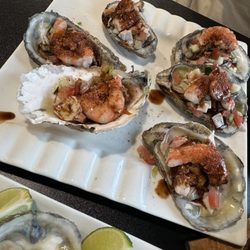 El Salpicon Detroit - Oysters Ostiones pal patron