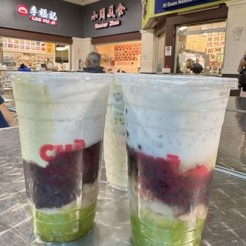 Che Hien Khanh - Three color dessert - Desserts Near Me - Rosemead, California Che Hien Khanh - Three color dessert - Desserts Near Me - Rosemead, California