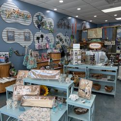 Beach Bums Coastal Gifts & Decor