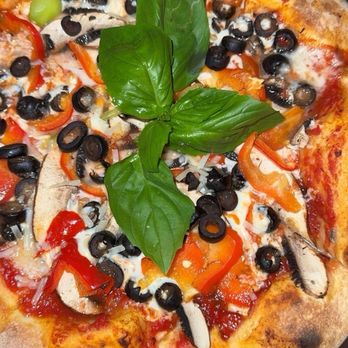 DC Pie Co - Custom veggie - Bars Near Me - Miami, Florida