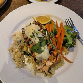Wienstein & Gavino's - Salmone all grigla. I didn't like the sauce on it. - Italian Near Me - Montreal, Quebec Wienstein & Gavino's - Salmone all grigla. I didn't like the sauce on it. - Italian Near Me - Montreal, Quebec