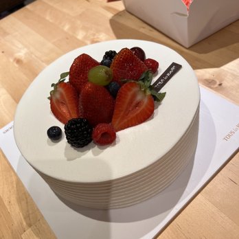 Tous Les Jours - Bakeries Near Me - Bellevue, Washington