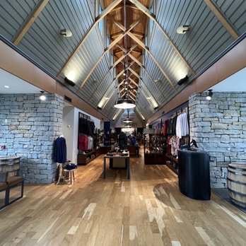 Heaven Hill Bourbon Experience - Gift shop - Tours Near Me - Bardstown, Kentucky