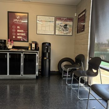 Jiffy Lube - Free coffee bar. They also have a bathroom and TV to watch. - Oil Change Stations Near Me - Merced, California