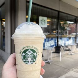 Cafe 1905 - White mocha Frappuccino