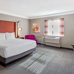 La Quinta by Wyndham San Francisco Airport North - Guest room