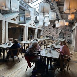 Mitchell's Broughty Ferry - Dinner hall in the back