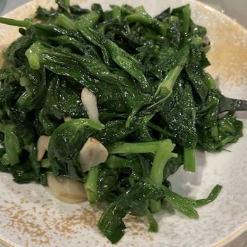 Dim Sum Palace - Snow pea leaves with garlic - Dim Sum Near Me - New York, New York Dim Sum Palace - Snow pea leaves with garlic - Dim Sum Near Me - New York, New York