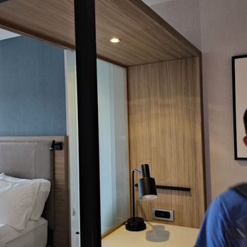 SpringHill Suites by Marriott Valencia - Hotels Near Me - Valencia, California SpringHill Suites by Marriott Valencia - Hotels Near Me - Valencia, California