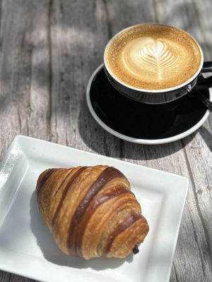 Cafe Porche & Snowbar by null