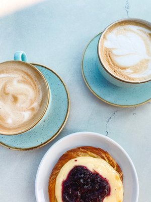 The Clover and the Bee by null