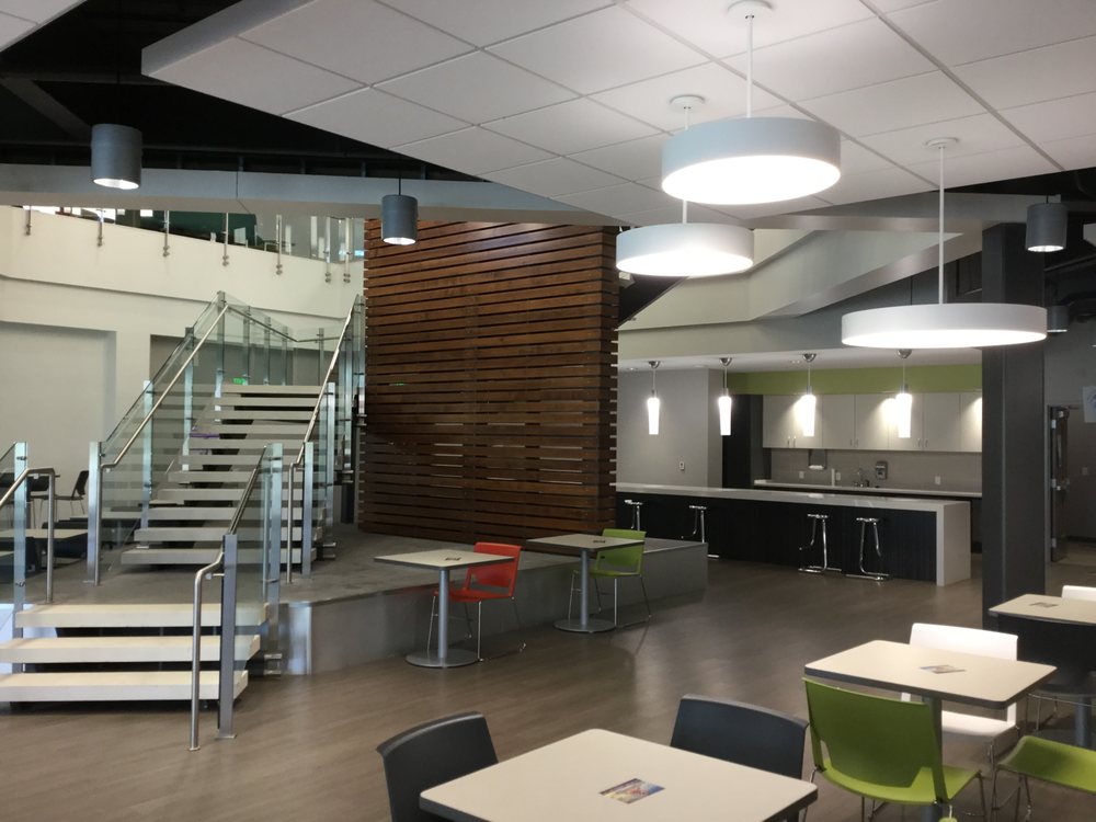 GEELS PAINTING WALL COVERING Updated August 2024 13 Photos 528 N