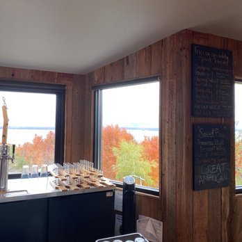 Suttons Bay Ciders - Bar area - Breweries Near Me - Suttons Bay, Michigan