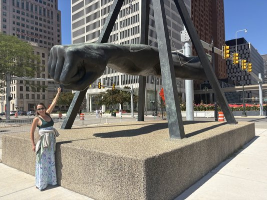 Monument to Joe Louis “The Fist” by null