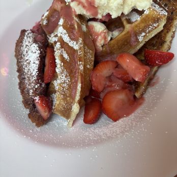 Market Street Cafe - Strawberry shortcake waffle (chicken added on the side) - Cafes Near Me - Lockhart, Texas