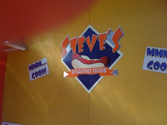Steve's Snappin' Dogs by null