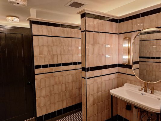 Small Cheval- Rosemont by null