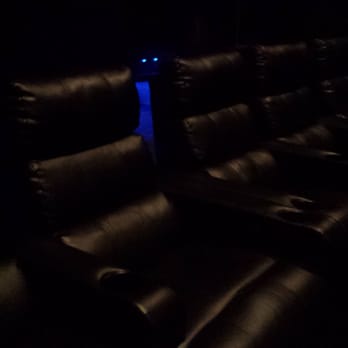 Phoenix Theatres State Wayne - Super comfy reclining seats. - Cinema Near Me - Wayne, Michigan