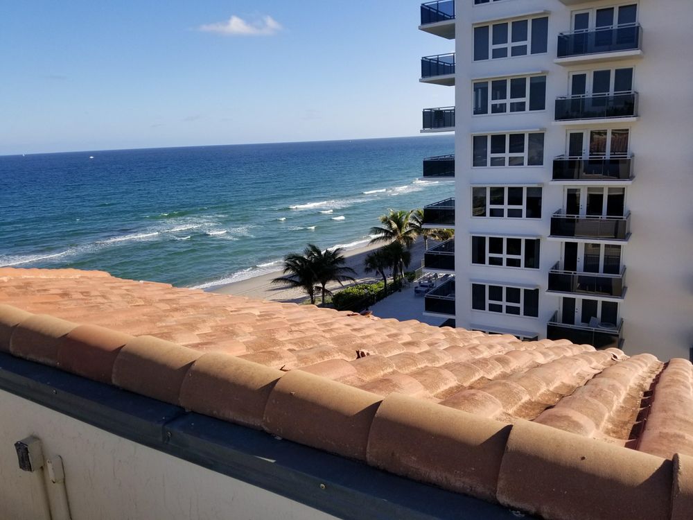 Slide of Aastro Roofing