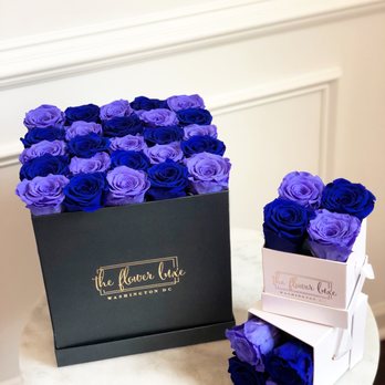 The Flower Luxe - Custom Black Box 25 Roses - Florists Near Me - Manassas, Virginia The Flower Luxe - Custom Black Box 25 Roses - Florists Near Me - Manassas, Virginia