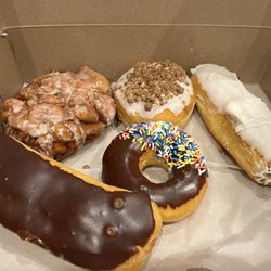 Cafe Donuts