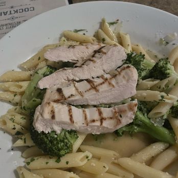 579 Benefit Street Restaurant - Chicken & Broccoli Penne - Pizza Near Me - Pawtucket, Rhode Island 579 Benefit Street Restaurant - Chicken & Broccoli Penne - Pizza Near Me - Pawtucket, Rhode Island