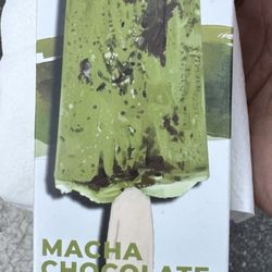South Pasadena Farmers' Market - Vegan matcha chocolate bar. Reminds me of Royce. Very good. 7.31.25