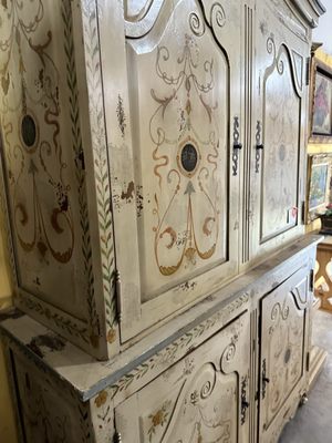 Original Round Top Antiques Fair by null