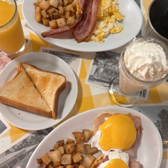 The Templeton - Breakfast & Brunch Near Me - Vancouver, British Columbia