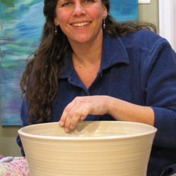 Potterypeace - Adult Pottery Classes as well as Painting, Drawing and Sculpture are taught by a professional artist at potterypeace.com