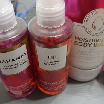 Bath & Body Works - Smells tropical! - Cosmetics & Beauty Supply Near Me - Houston, Texas