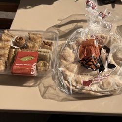 Sittoo's Lebanese Grill - Took home dessert and pita for my left over hummus