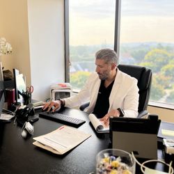 Soroudi Advanced LASIK & Eye Center - Newport Beach