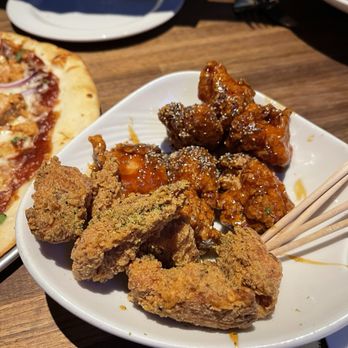 Yard House - Boneless chicken wings - New American Near Me - Austin, Texas Yard House - Boneless chicken wings - New American Near Me - Austin, Texas