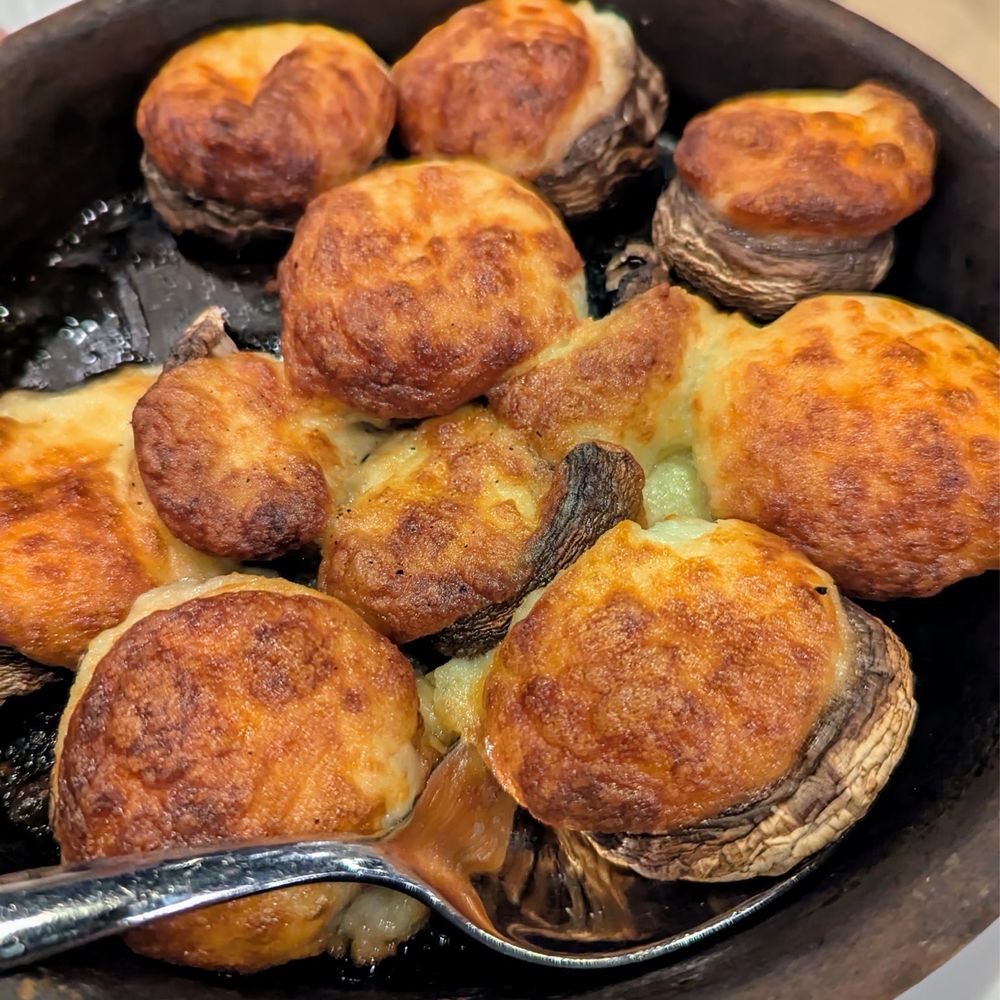 ARAGVI Restaurant - Stuffed Mushrooms with suluguni cheese - Salad Near Me - PALATINE, Illinois
