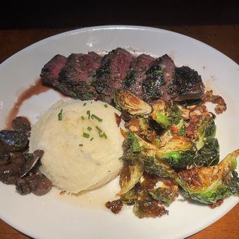 Carlyle - Hanger Steak - yum! So good! - New American Near Me - Arlington, Virginia