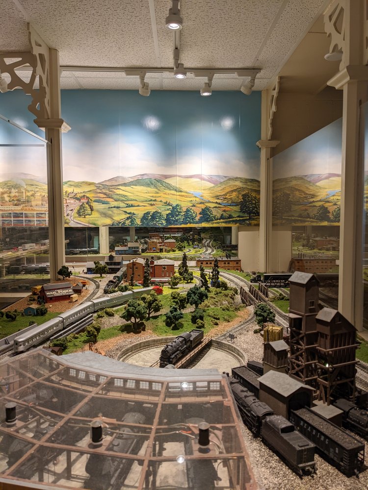 NATIONAL TOY TRAIN MUSEUM Updated October 2024 47 Photos & 18