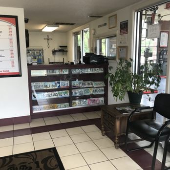 Valvoline Instant Oil Change - Customer waiting area - Oil Change Stations Near Me - Texarkana, Texas Valvoline Instant Oil Change - Customer waiting area - Oil Change Stations Near Me - Texarkana, Texas