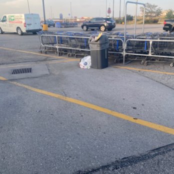 Walmart Supercenter - empty shopping carts in a parking lot - Grocery Near Me - Gretna, Nebraska