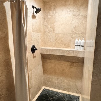 Burke Williams Day Spa - Day Spas Near Me - Pasadena, California