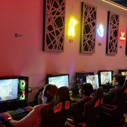 Cooper’s eSports Gaming Center - Group in Private Lounge enjoying the Coopers Esports Experience