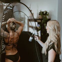 Nue Skin Beauty - Book a custom organic spray tan to get you bronze and glowing!